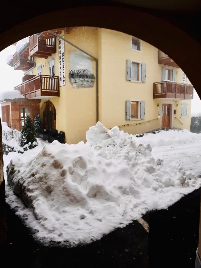 Hotel Mountain Resort Commezzadura Exterior foto