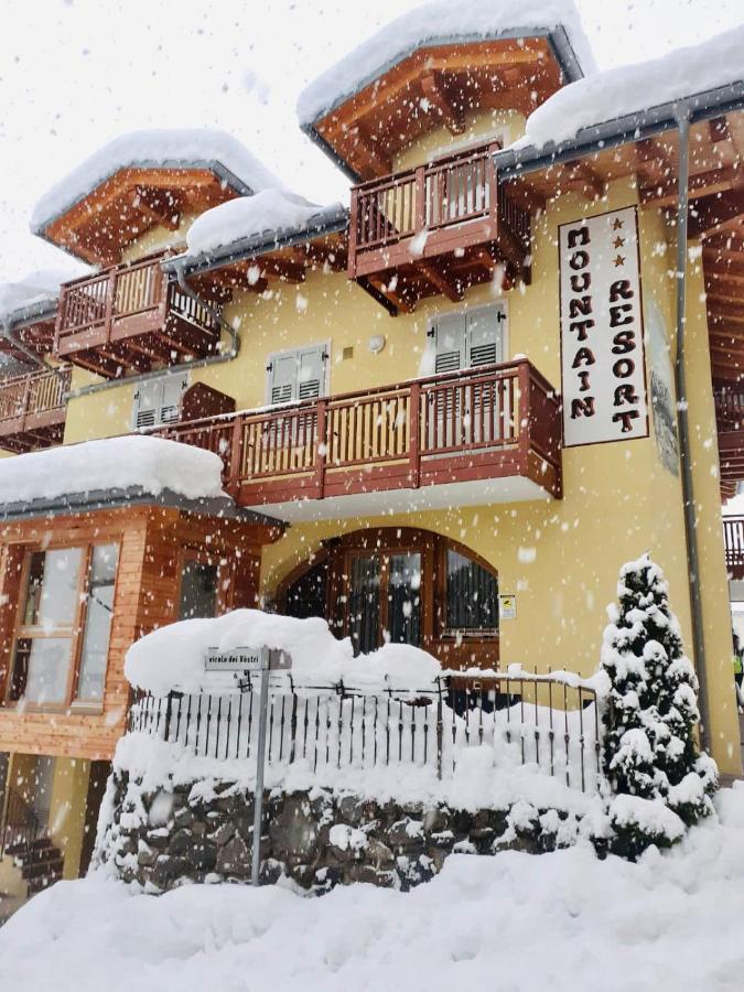Hotel Mountain Resort Commezzadura Exterior foto